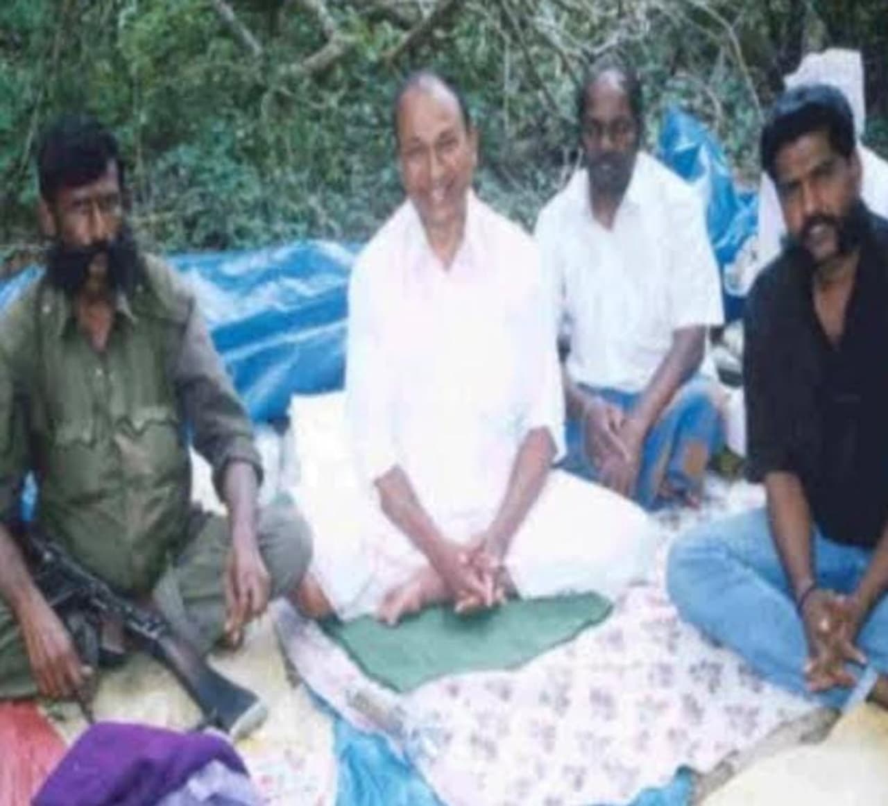 ಡಾ ರಾಜ್ ಅಪಹರಣಕ್ಕೆ ಇಂದಿಗೆ 25 ವರ್ಷ ಡಾ ರಾಜ್ ಅಪಹರಣಕ್ಕೆ ಇಂದಿಗೆ 25 ವರ್ಷ