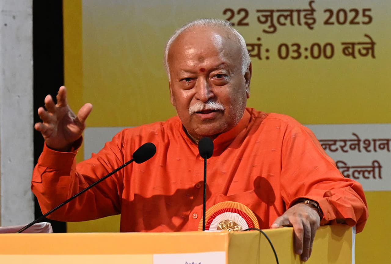 சமஸ்கிருதத்தை ஒவ்வொரு வீட்டிலும் பேச வேண்டும் சமஸ்கிருதத்தை ஒவ்வொரு வீட்டிலும் பேச வேண்டும்