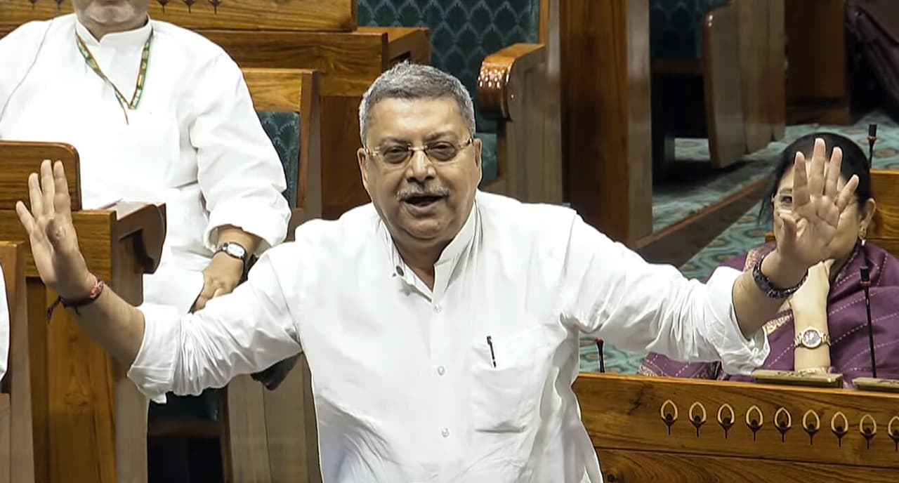 কল্যাণের ইস্তফা গৃহীত কল্যাণের ইস্তফা গৃহীত