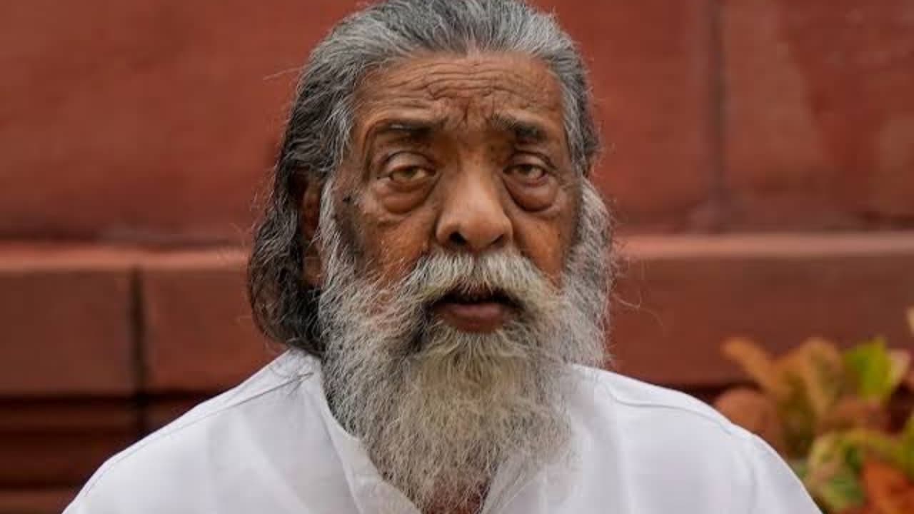 ‘गुरुजी’ नहीं रहे, झारखंड की राजनीति में गूंज उठा सन्नाटा ‘गुरुजी’ नहीं रहे, झारखंड की राजनीति में गूंज उठा सन्नाटा