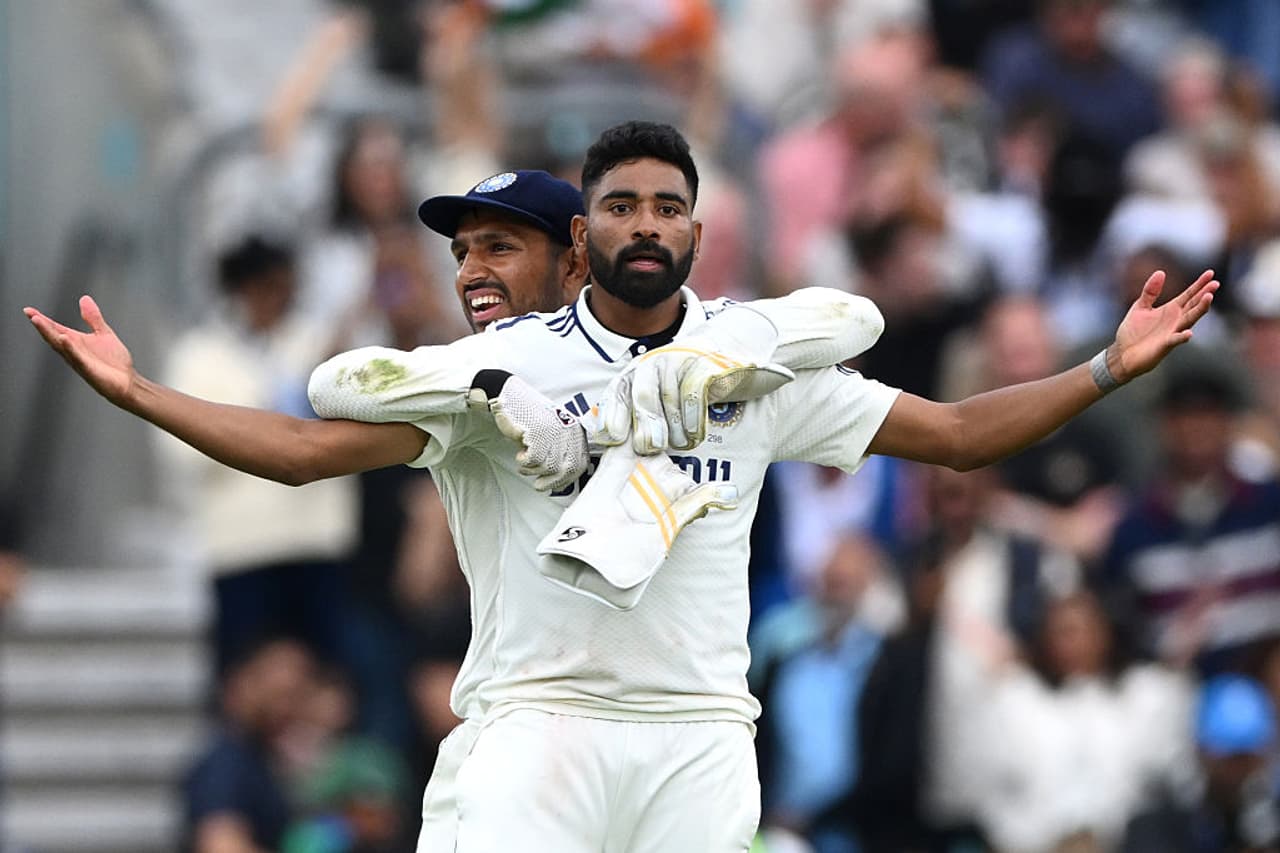 मालिका २ २ अशी बरोबरीत सोडवली मालिका २ २ अशी बरोबरीत सोडवली