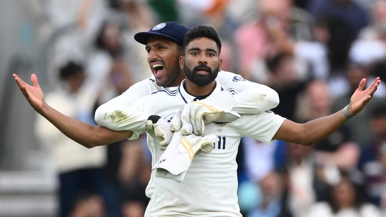 డేటింగ్ రూమర్ల చెక్ 