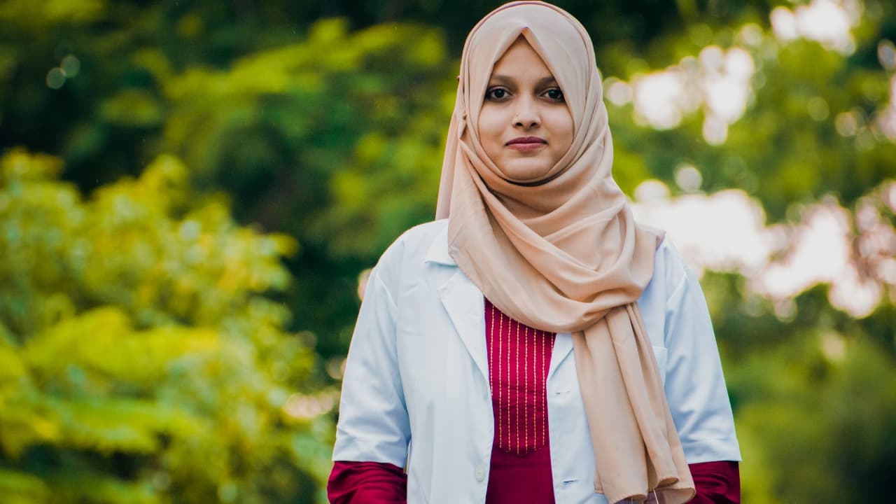 पाकिस्तान में डॉक्टर कैसे बनते हैं?