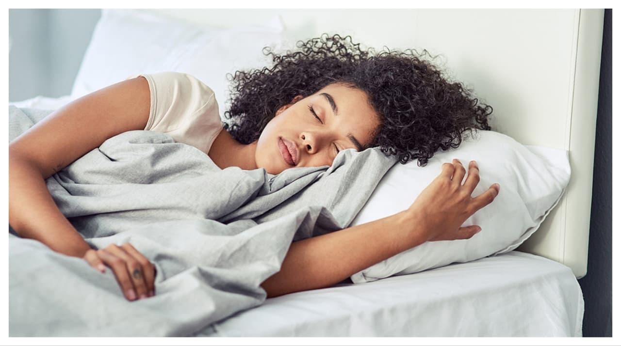 বেশি ঘুমালেই কমবে হার্ট অ্যাটাকের ঝুঁকি