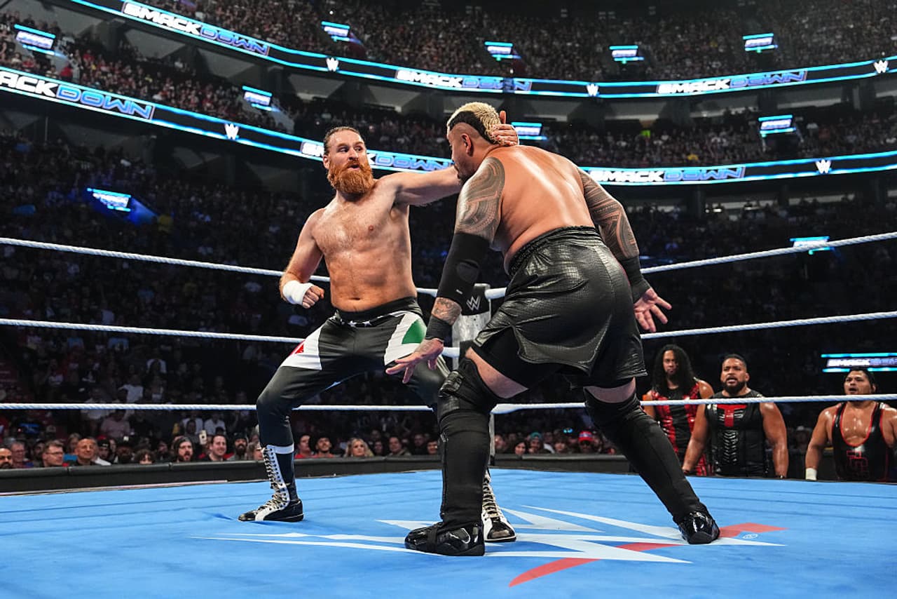 Sami Zayn vs. Solo Sikoa Sami Zayn vs. Solo Sikoa