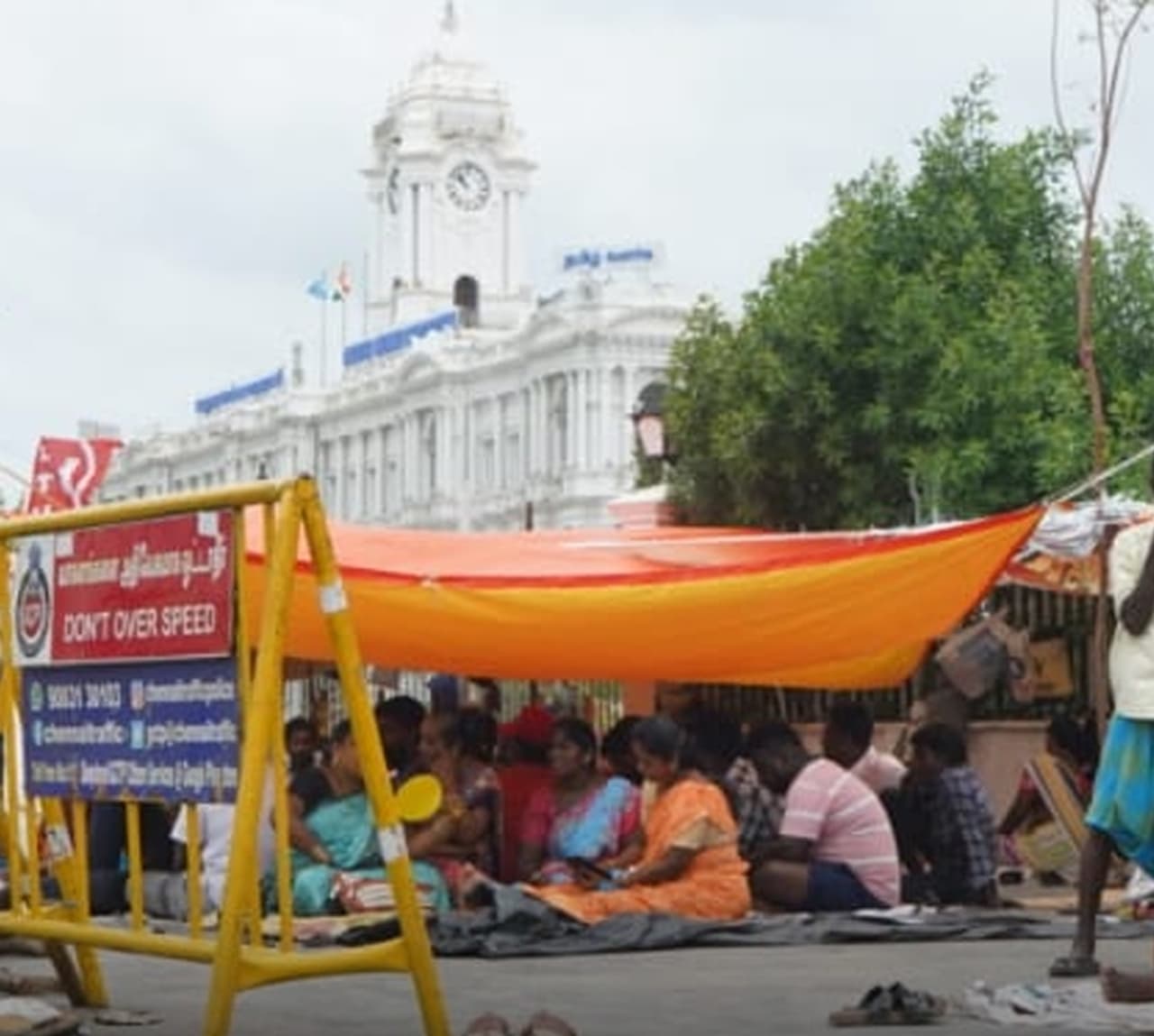 Chennai Police Warning To Protesting Sanitation Workers