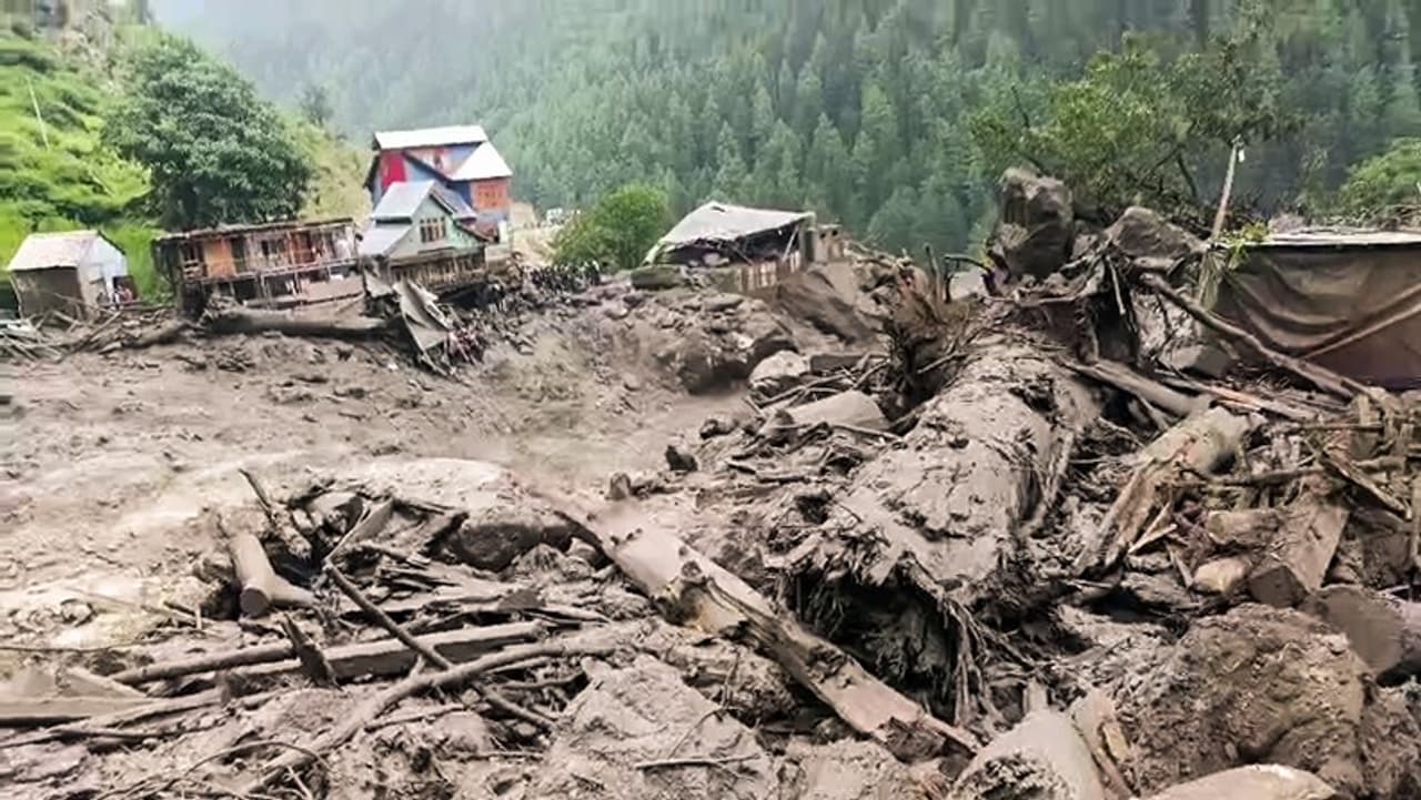 উদ্ধারে বায়ু সেনা উদ্ধারে বায়ু সেনা