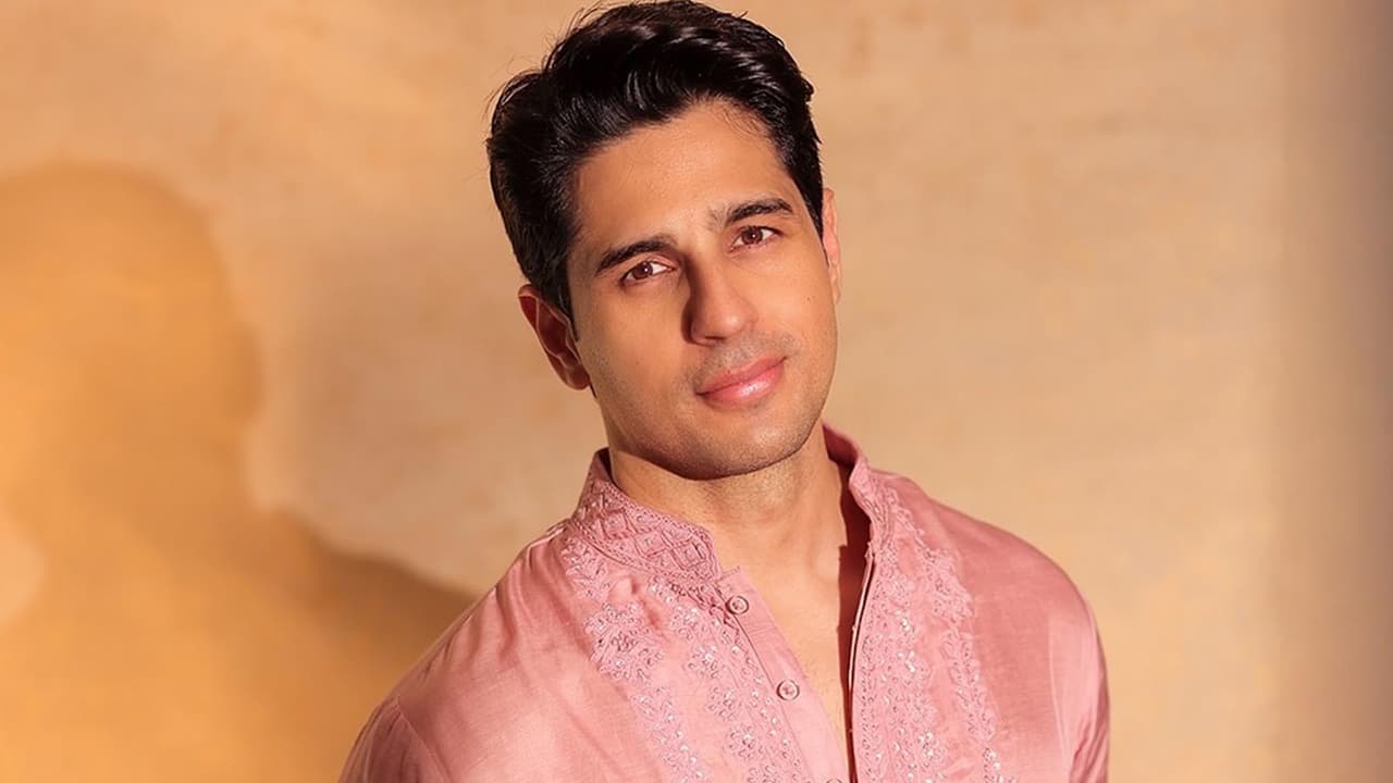 Sidharth Malhotra Net Worth