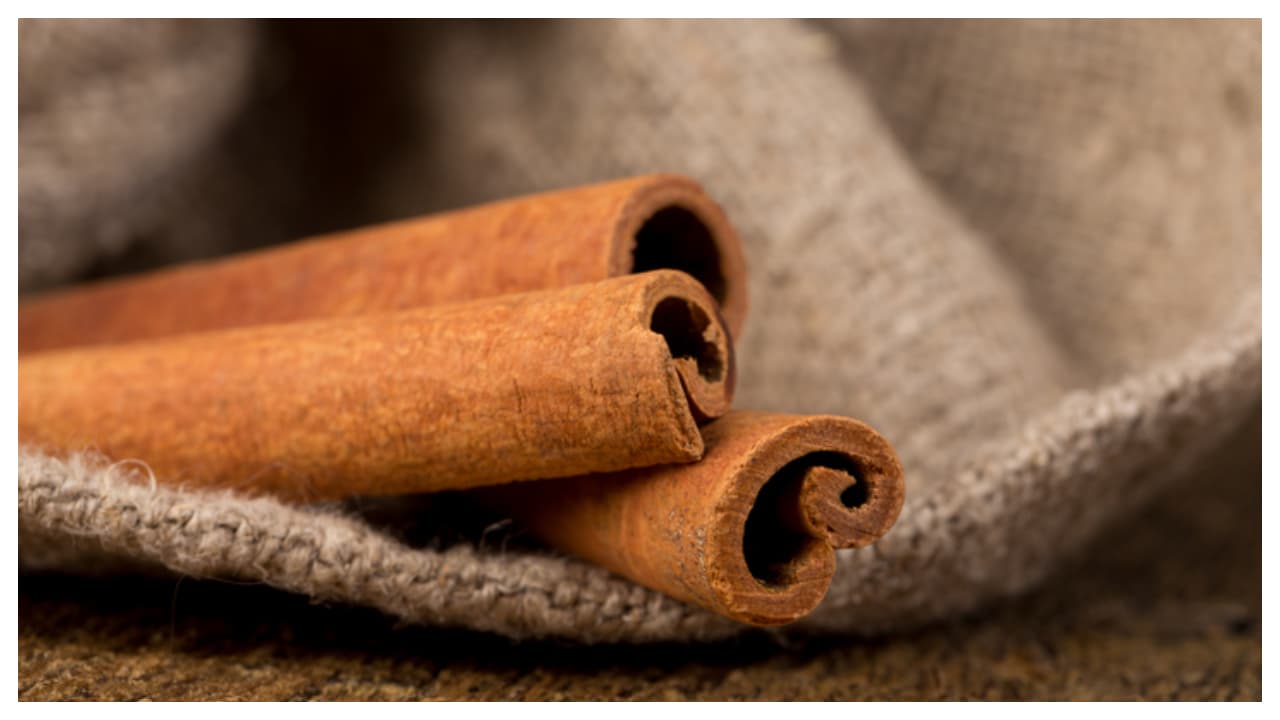 കറുവപ്പട്ട കറുവപ്പട്ട