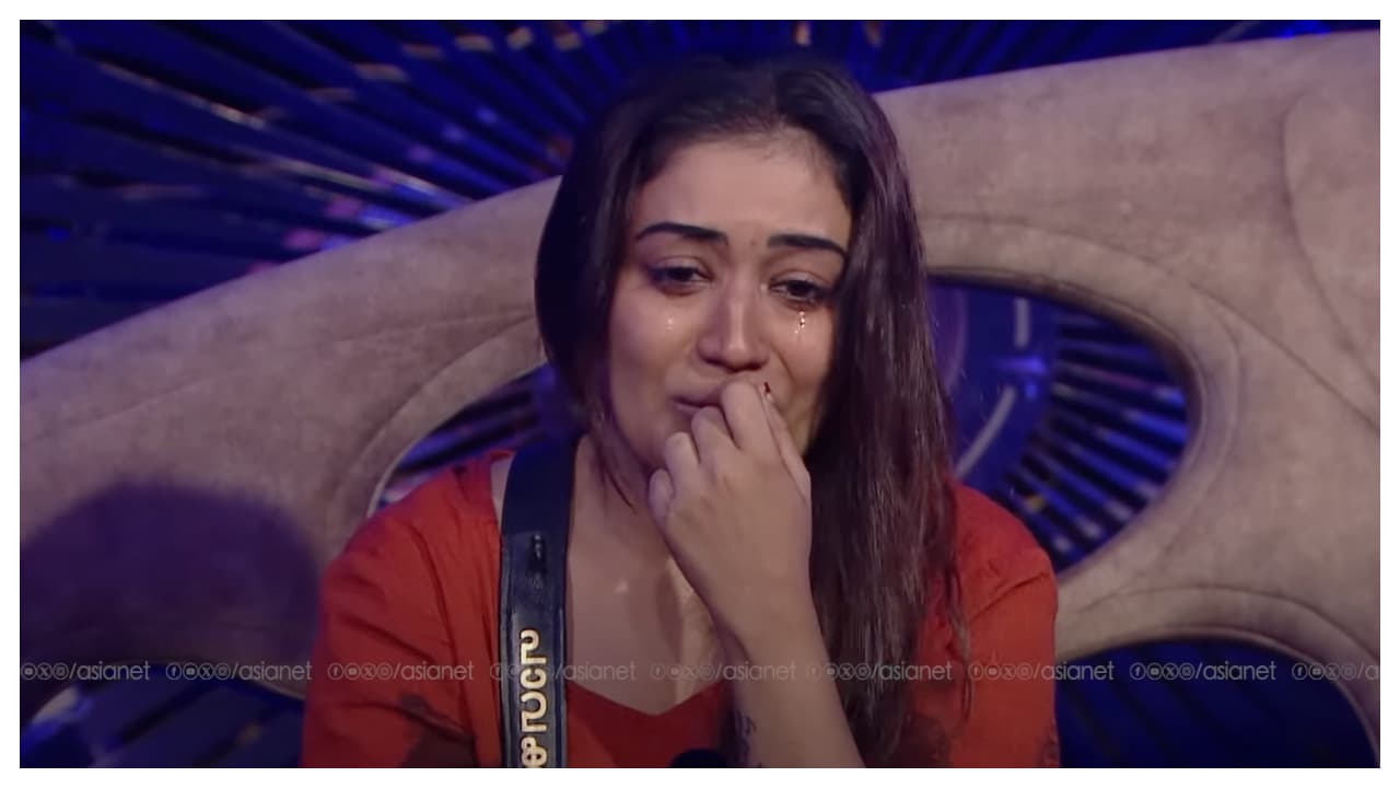 ഫുൾ ടൈം കരച്ചിൽ ഫുൾ ടൈം കരച്ചിൽ