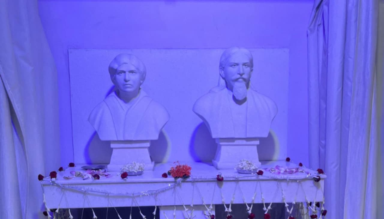 শ্রী অরবিন্দর জন্মদিবসের অনুষ্ঠানে প্রাচীন ভারতীয় দর্শন ও আদর্শের কথা স্মরণ শ্রী অরবিন্দর জন্মদিবসের অনুষ্ঠানে প্রাচীন ভারতীয় দর্শন ও আদর্শের কথা স্মরণ