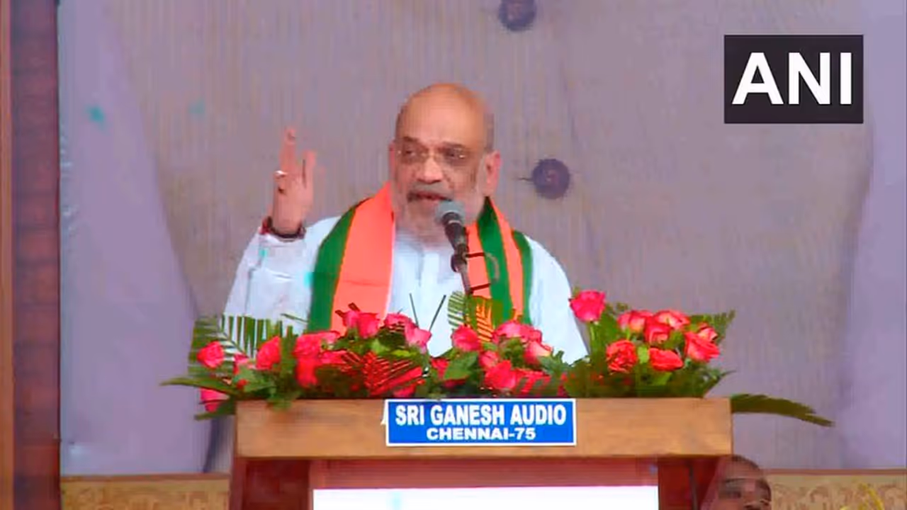 தமிழில் பேச முடியவில்லையே