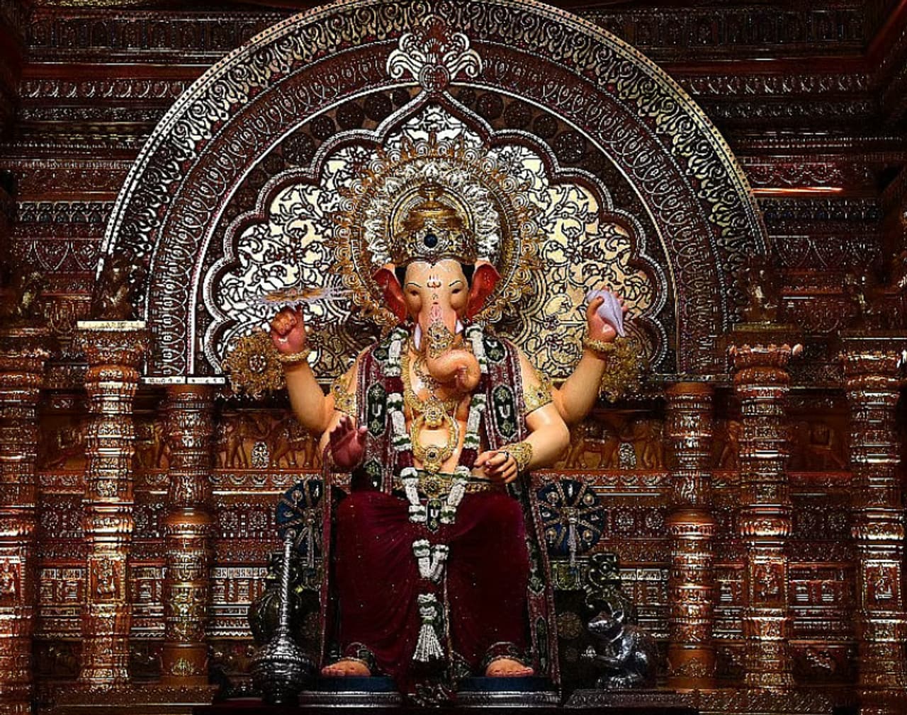 १५ लाखांहून अधिक भक्त येतील १५ लाखांहून अधिक भक्त येतील