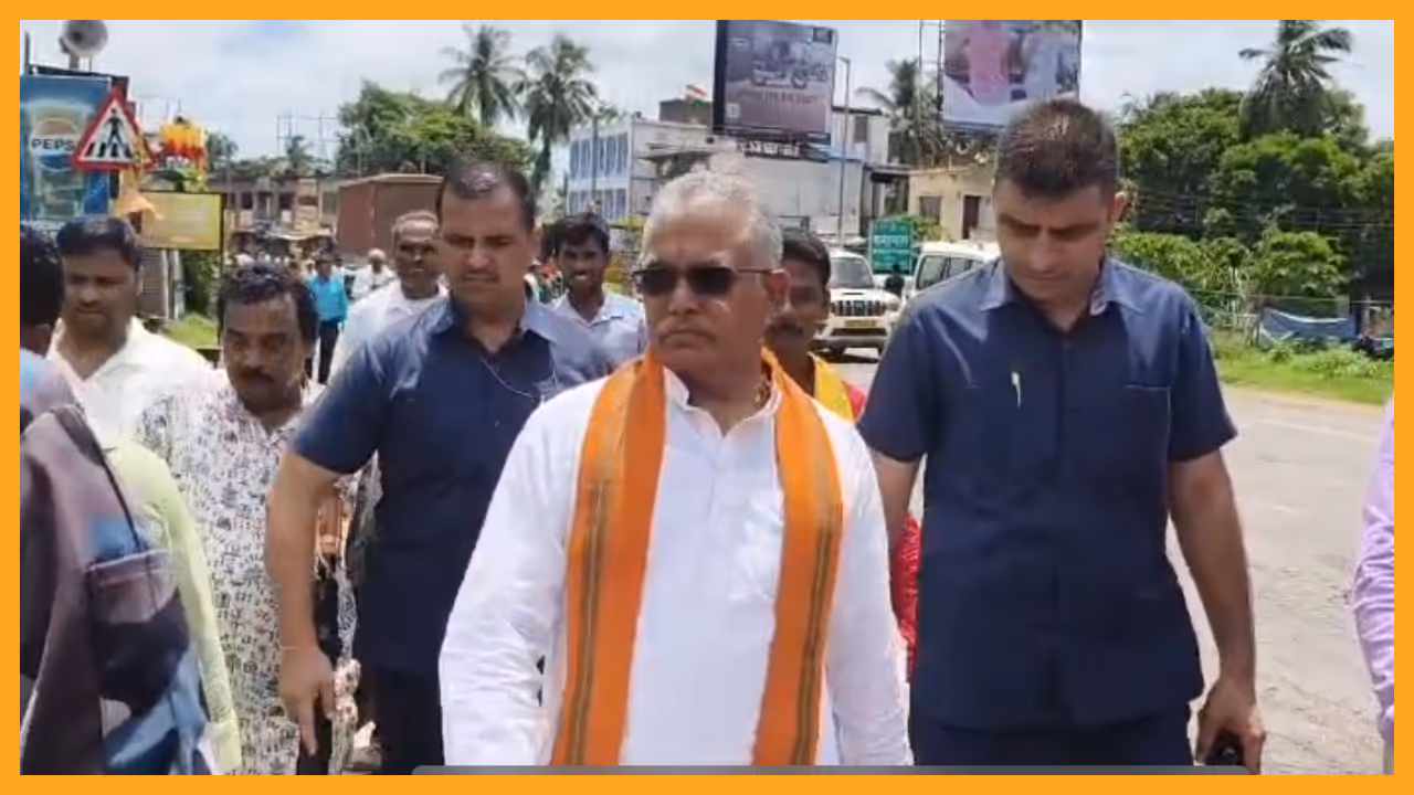 যোগ্য অযোগ্য ইস্যুতে সরব দিলীপ ঘোষ