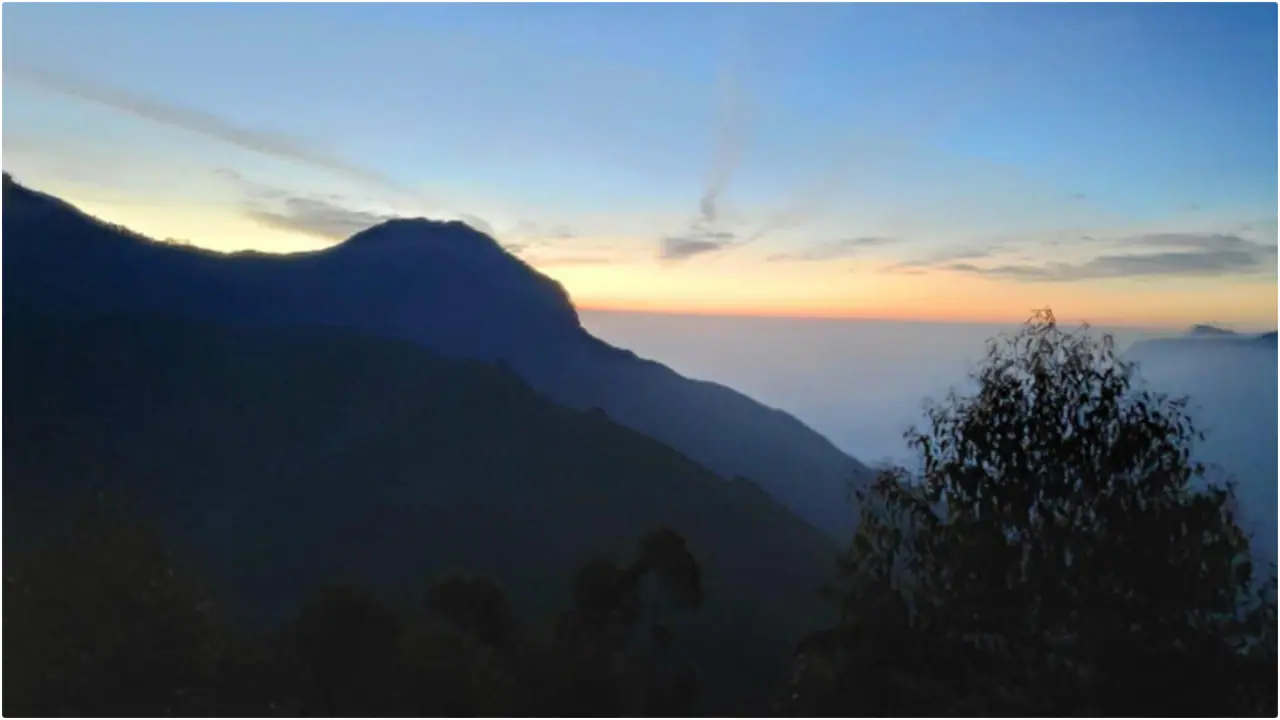 ഒരു ഒന്നൊന്നര സ്പോട്ട് ഒരു ഒന്നൊന്നര സ്പോട്ട്