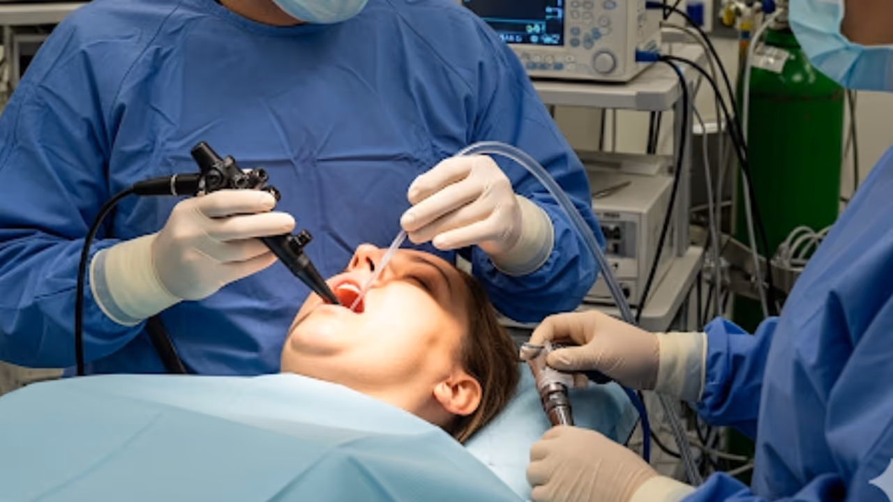 ప్రాణం మీదికి తెచ్చిన క‌ర‌క్కాయ