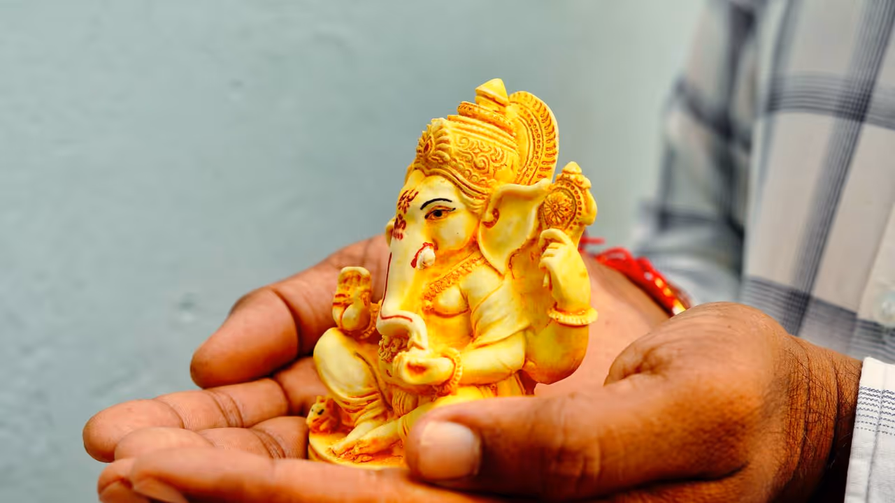गणेश मूर्ती विसर्जन कधी आणि कसे करायचे?