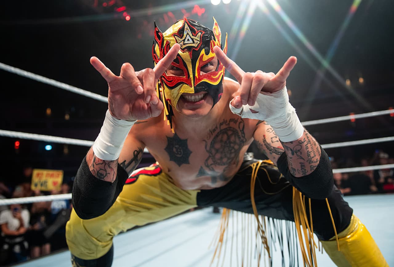 Rey Fenix’s SmackDown Arrival and WrestleMania Debut