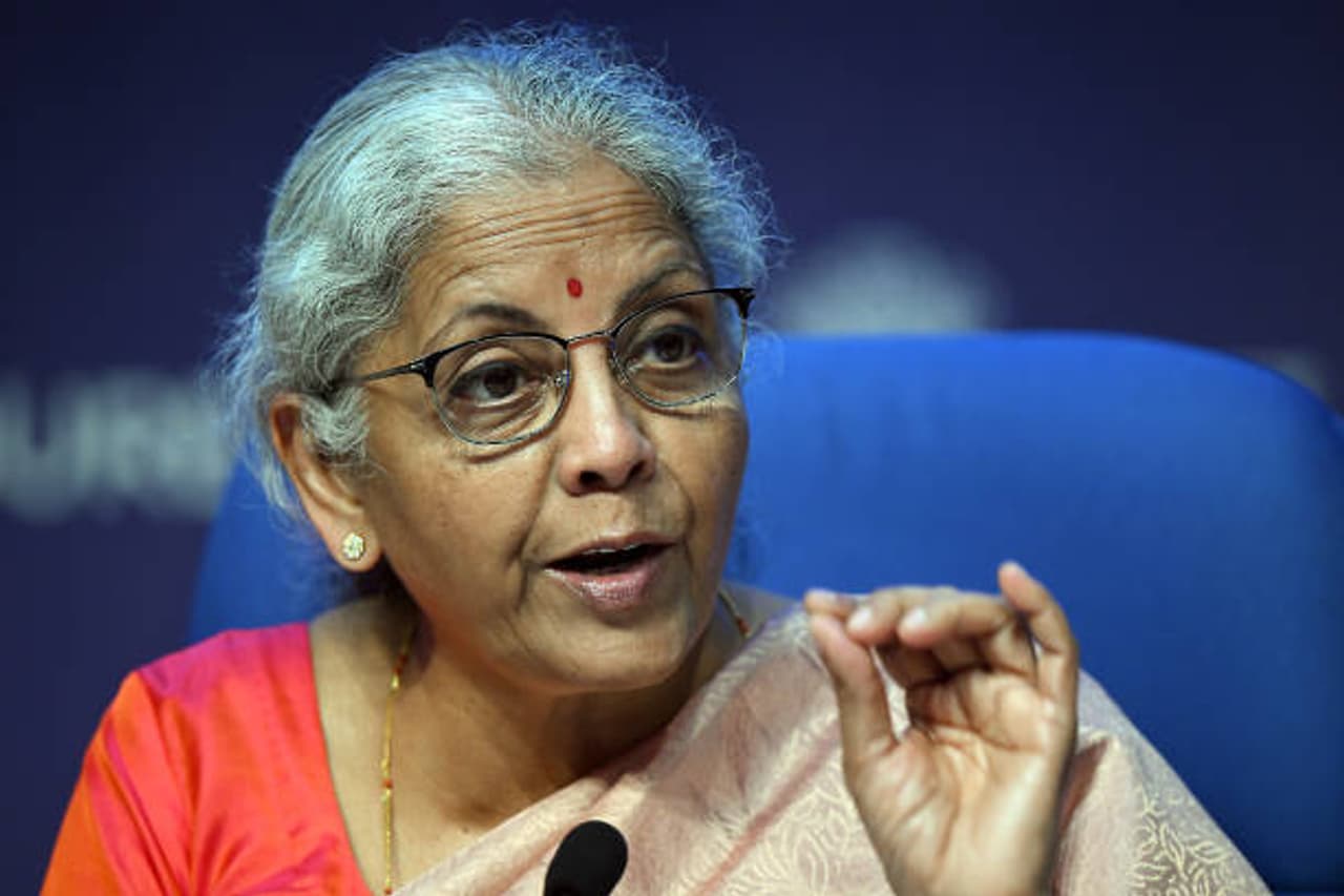 நிதியமைச்சர் நிர்மலா சீதாராமன்