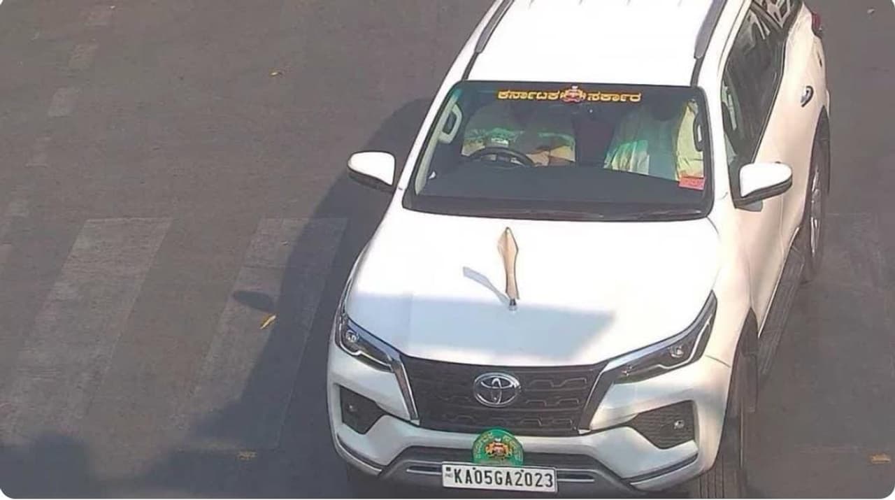 போக்குவரத்து துறைக்கு அபராதம் செலுத்தி முதல்வர்