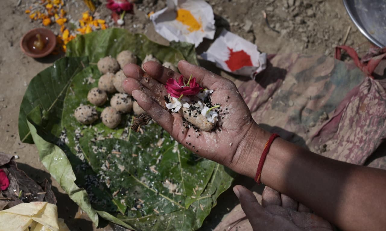 पितृपक्षाचा धार्मिक आणि सांस्कृतिक संदर्भ पितृपक्षाचा धार्मिक आणि सांस्कृतिक संदर्भ