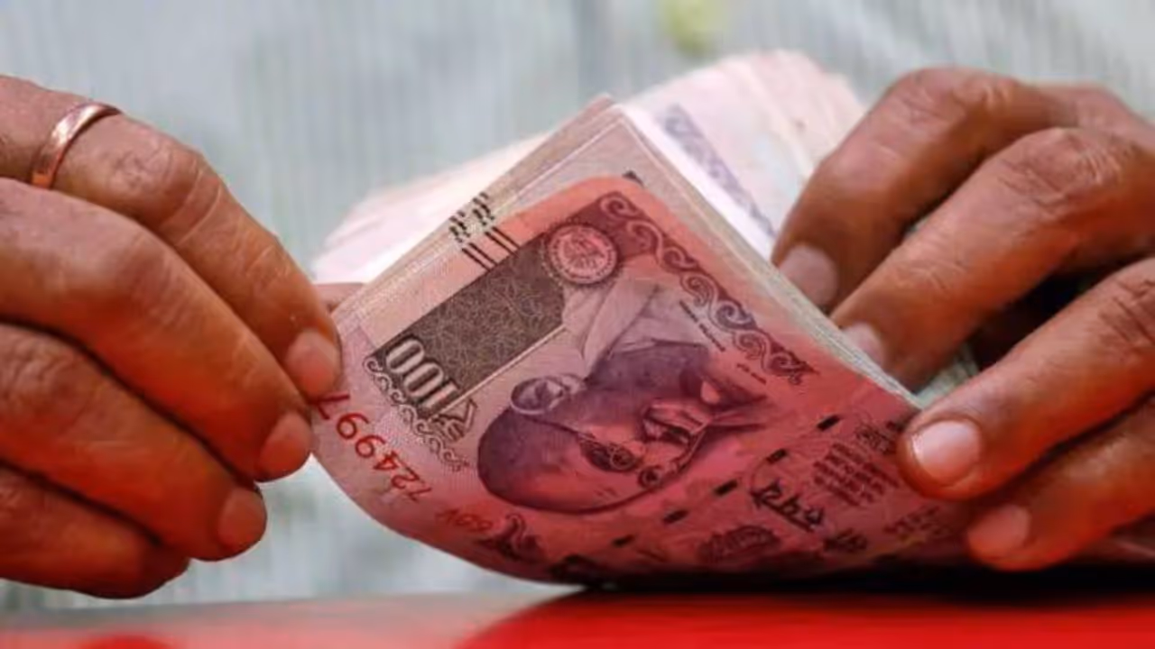 600 से कम क्रेडिट स्कोर पर पर लोन मिलना मुश्किल क्यों होता? 600 से कम क्रेडिट स्कोर पर पर लोन मिलना मुश्किल क्यों होता?