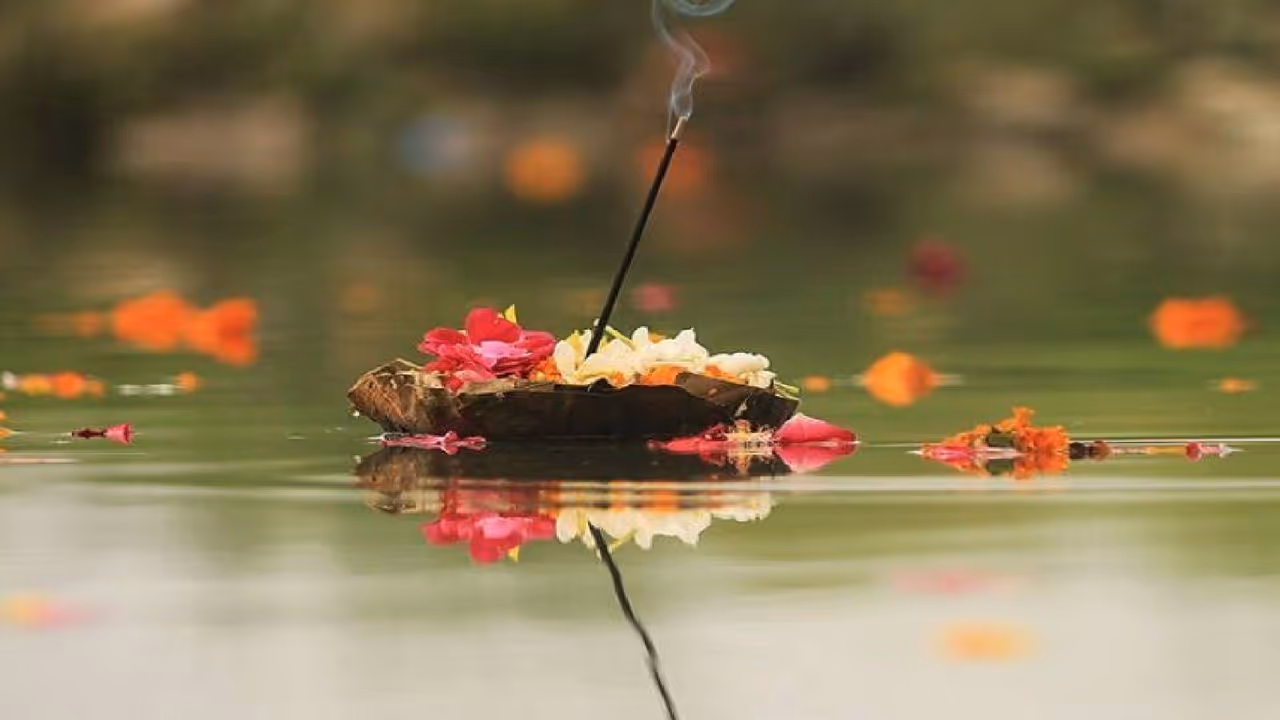 स्वप्नात पाणी दिसणे स्वप्नात पाणी दिसणे