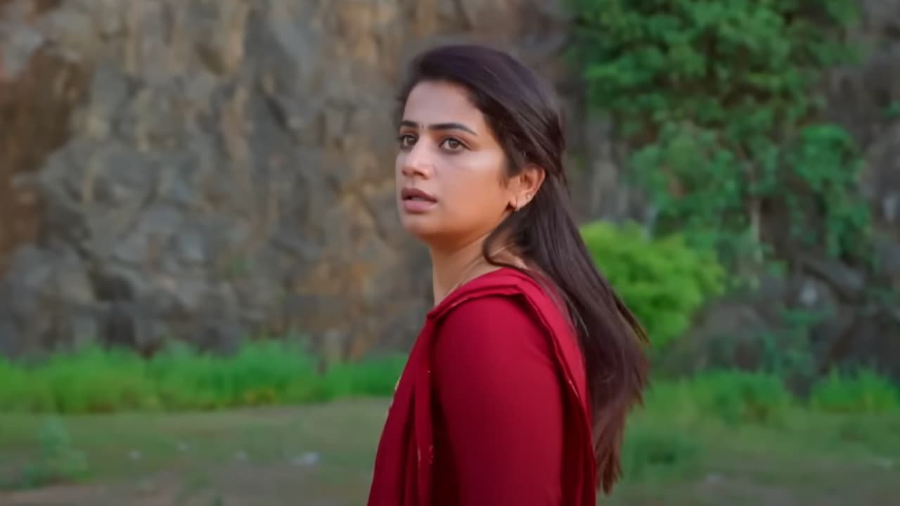 Ethirneechal Thodargiradhu Today Episode