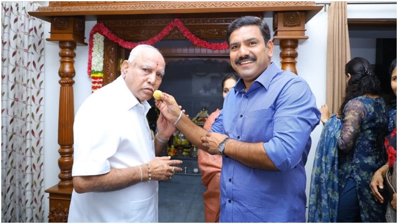  12 ಕೋಟಿ ರು ಕಿಕ್ ಬ್ಯಾಕ್ ಪಡೆದ ಹಗರಣ