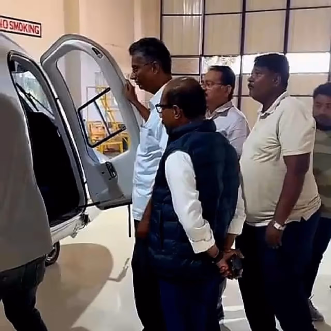 ಹೊಸ ಹೆಲಿಕಾಪ್ಟರ್ ಖರೀದಿಸಿದ ಲೋಕೋಪಯೋಗಿ ಸಚಿವ ಸತೀಶ್ ಜಾರಕಿಹೊಳಿ ಹೊಸ ಹೆಲಿಕಾಪ್ಟರ್ ಖರೀದಿಸಿದ ಲೋಕೋಪಯೋಗಿ ಸಚಿವ ಸತೀಶ್ ಜಾರಕಿಹೊಳಿ