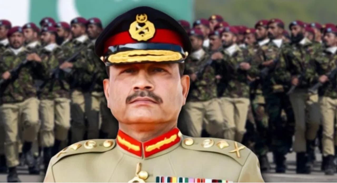 ராணுவ தலைமை தளபதி ஆசிம் முனீர் 