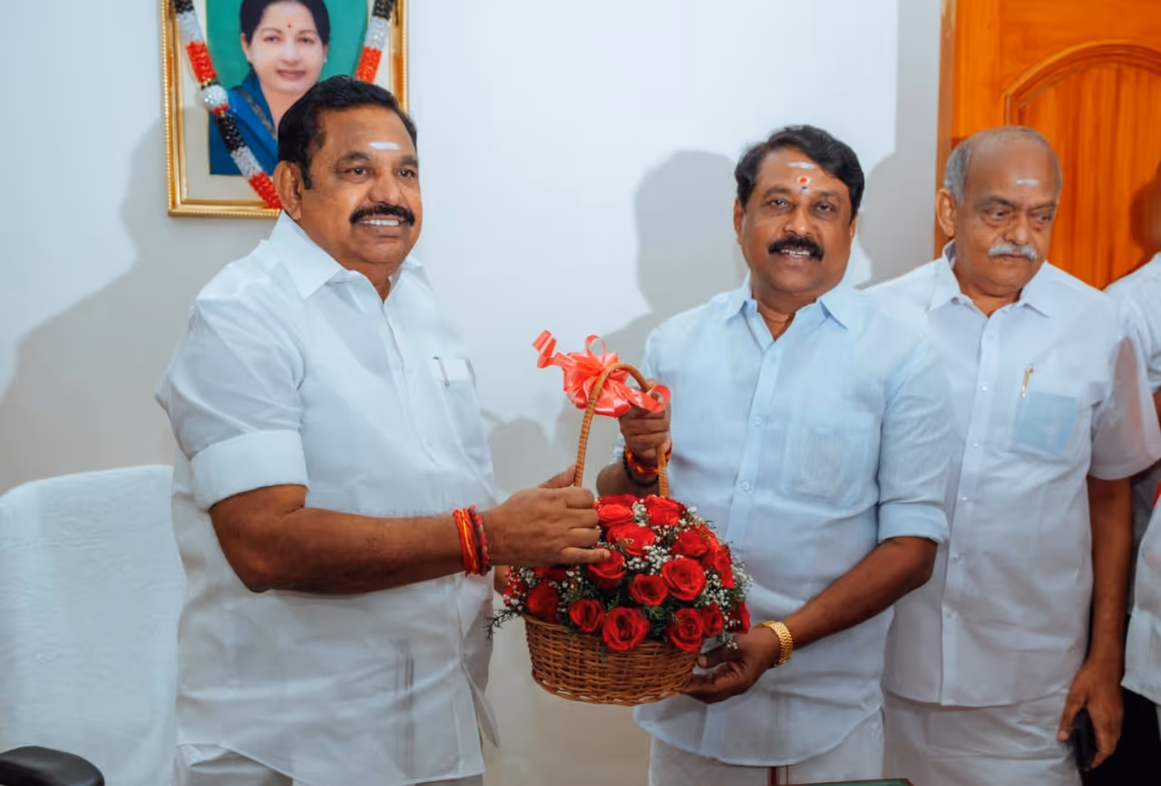 எடப்பாடி பழனிசாமியுடன் நயினார் நாகேந்திரன் சந்திப்பு