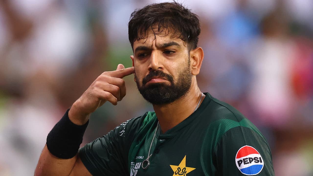 పాక్ కు షాక్.. హారిస్ రౌఫ్‌కు జరిమానా