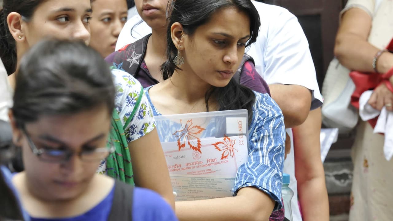 लड़कियों के लिए डीयू के बेस्ट 5 महिला कॉलेज 