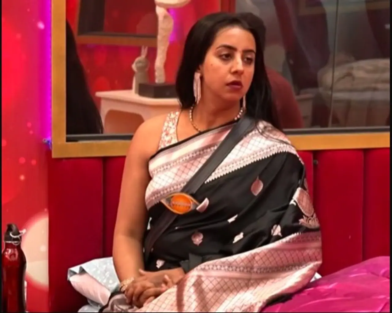 Sanjjanaa's commotion in the Bigg Boss house Sanjjanaa's commotion in the Bigg Boss house