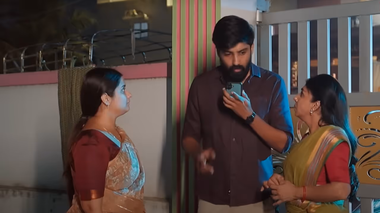 Ethirneechal Thodargiradhu Serial Today Episode