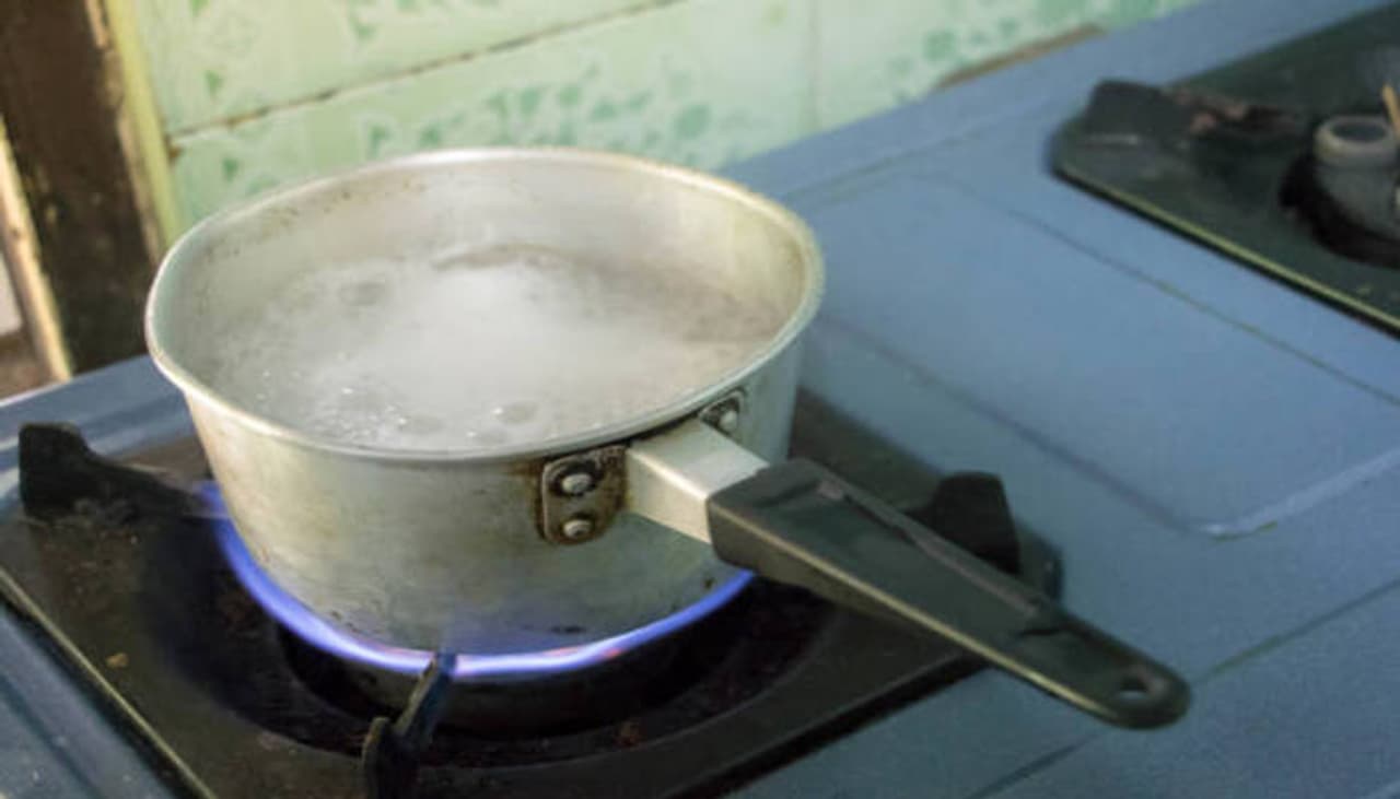 పాలు, టీ పొంగిపోకుండా ఉండేందుకు చిట్కాలు