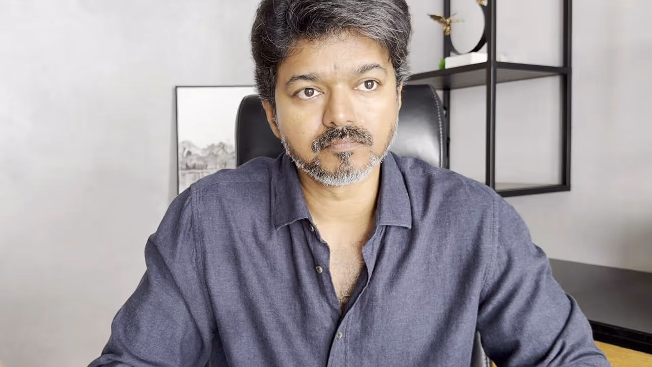 பாதிக்கப்பட்டவர்களின் உறவினர்களிடம் பேசிய விஜய்