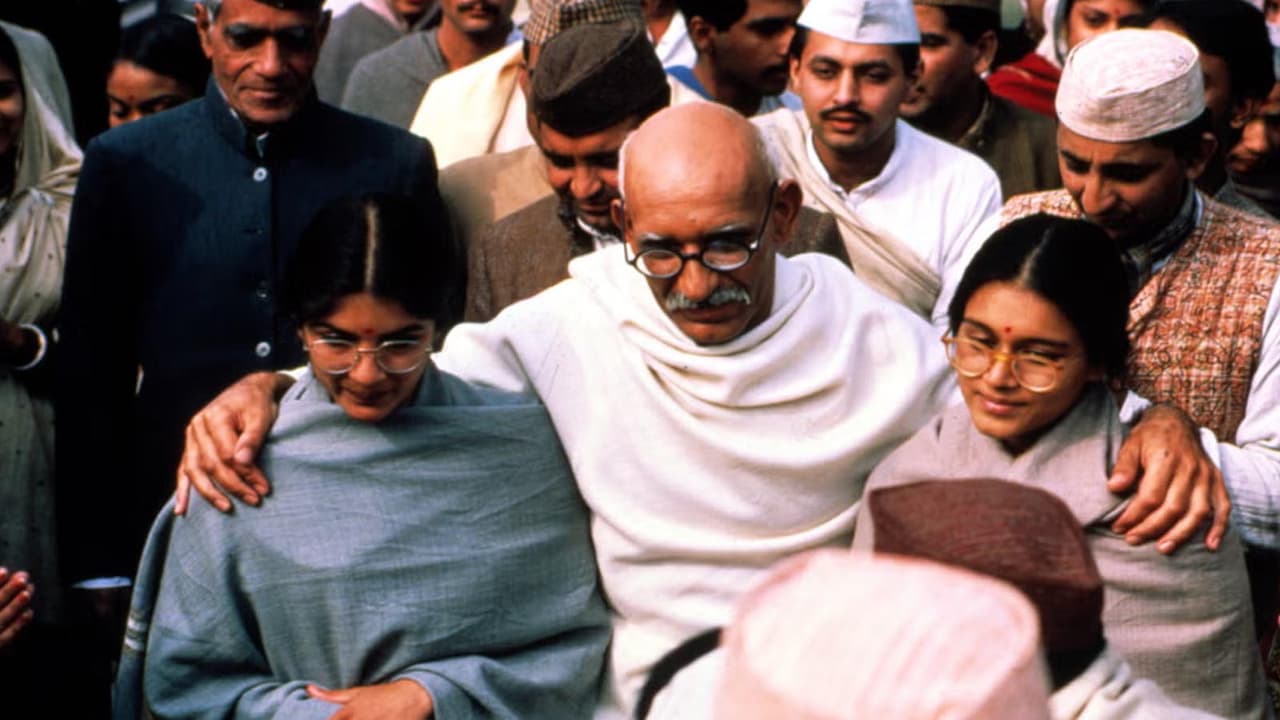 సినిమాల్లో గాంధీజీ పాత్రలతో అలరించిన స్టార్స్ వీరే సినిమాల్లో గాంధీజీ పాత్రలతో అలరించిన స్టార్స్ వీరే