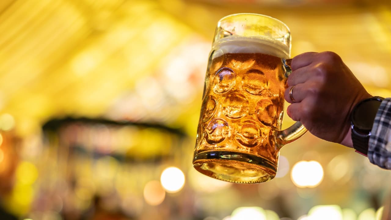 దసరాకు మందు బాబుల హల్చల్ దసరాకు మందు బాబుల హల్చల్