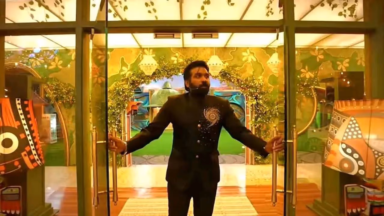 Bigg Boss Tamil Host Vijay Sethupathi