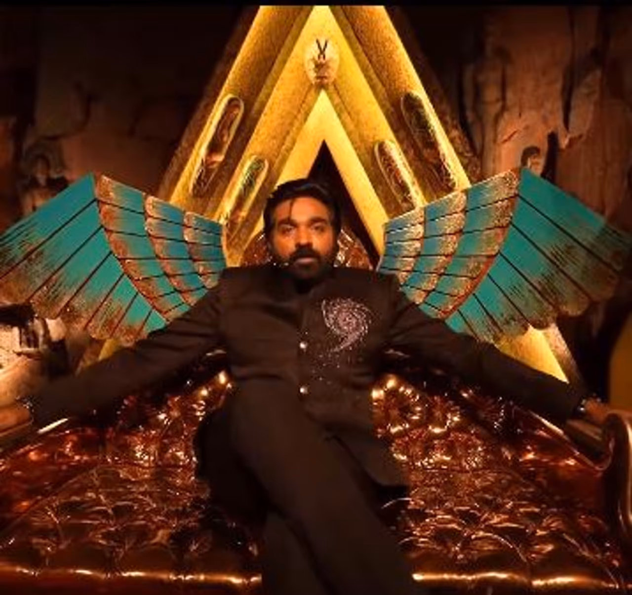 விஜய் சேதுபதி துவங்கி வைத்த பிக்பாஸ்: