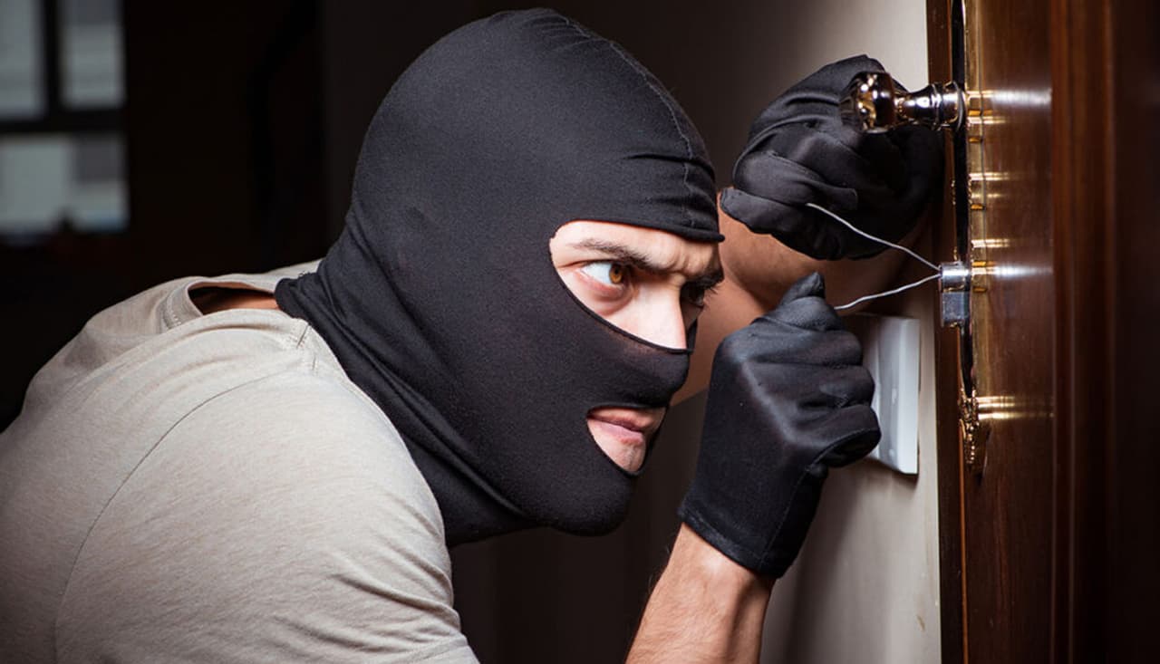 கொள்ளையன்