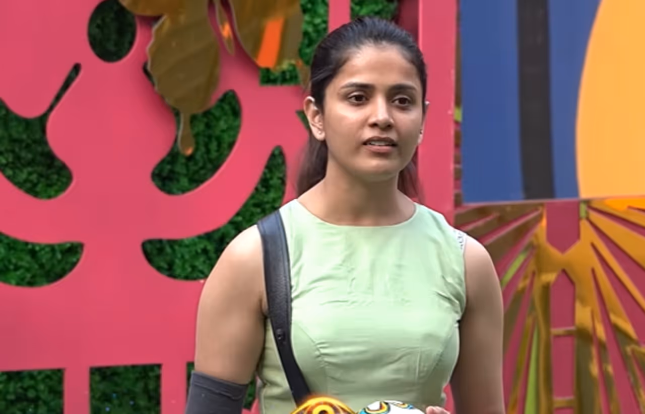 బిగ్‌ బాస్‌ తెలుగు 9 లో రచ్చ చేస్తోన్న తనూజ గౌడ 