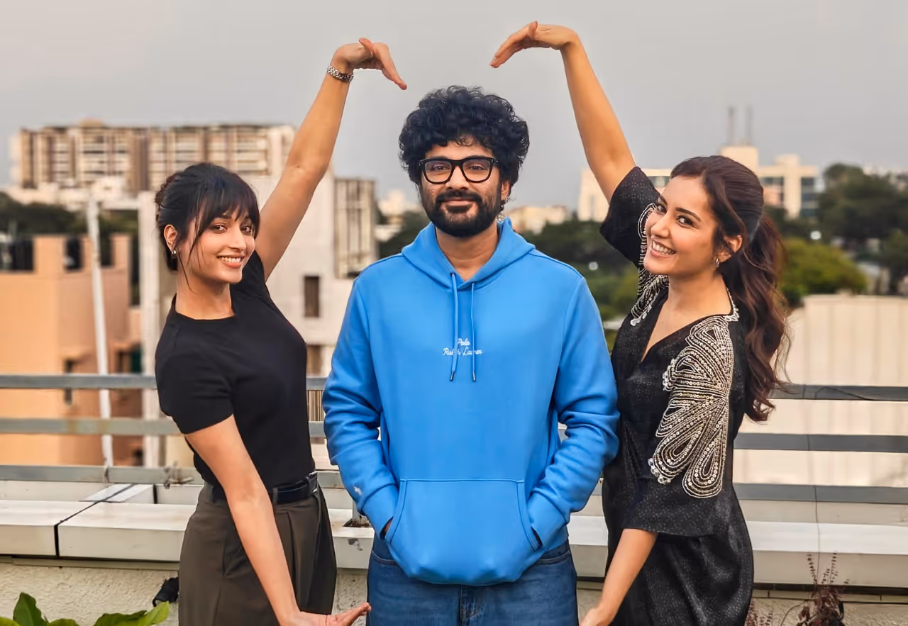 తెలుగు కదా మూవీతో అలరించేందుకు వస్తోన్న సిద్ధు జొన్నలగడ్డ తెలుగు కదా మూవీతో అలరించేందుకు వస్తోన్న సిద్ధు జొన్నలగడ్డ