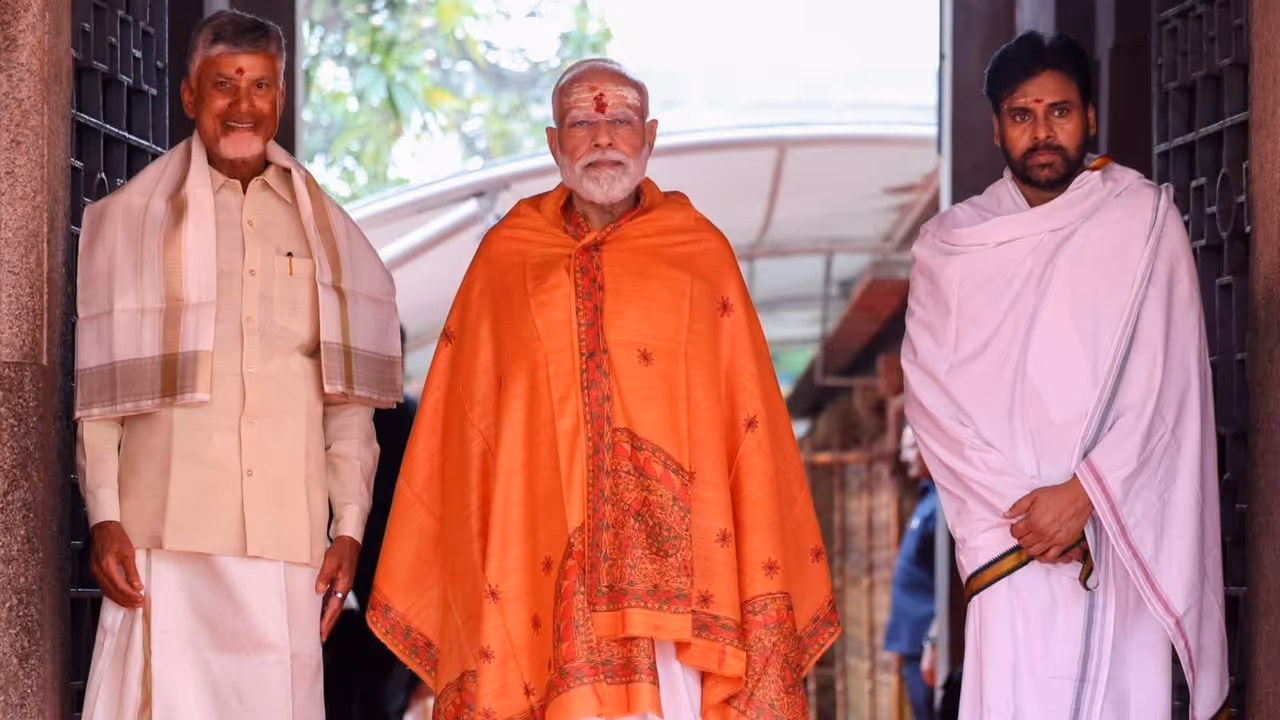 శ్రీశైలం మల్లన్న దర్శనానికి ప్రధాని మోదీ