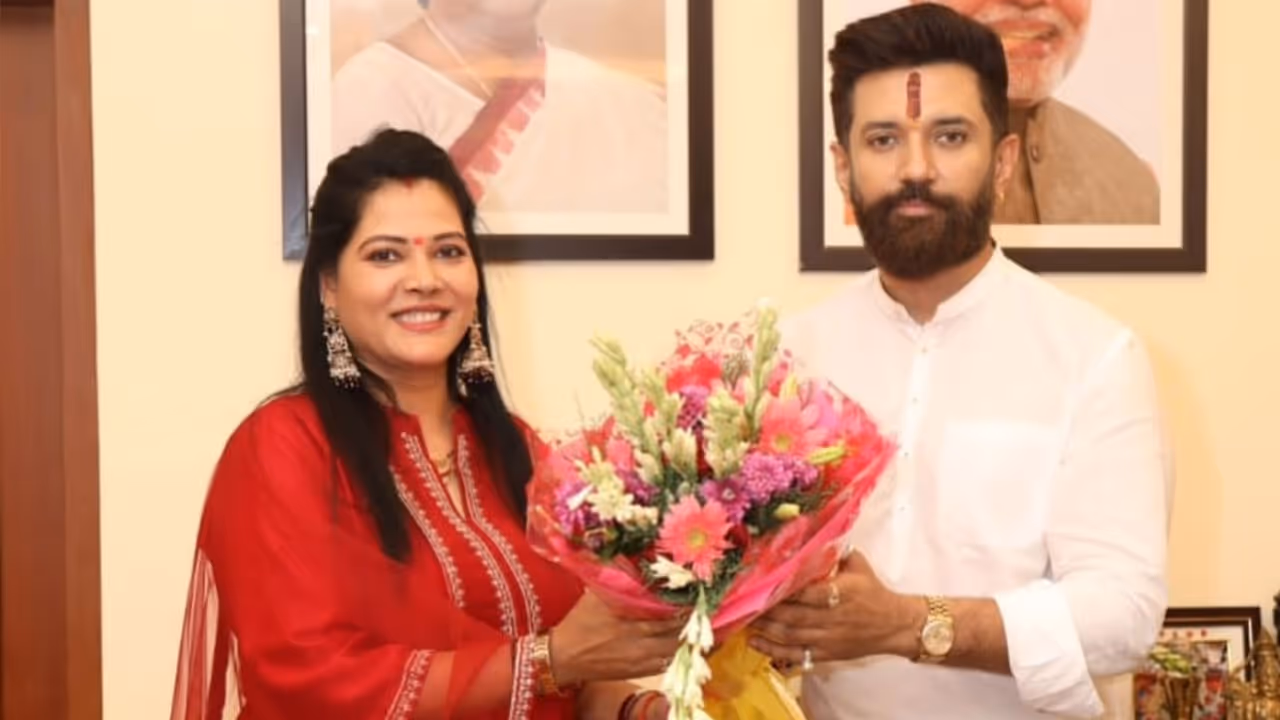 कहां से चुनाव लड़ रहीं आइटम क्वीन सीमा सिंह? कहां से चुनाव लड़ रहीं आइटम क्वीन सीमा सिंह?
