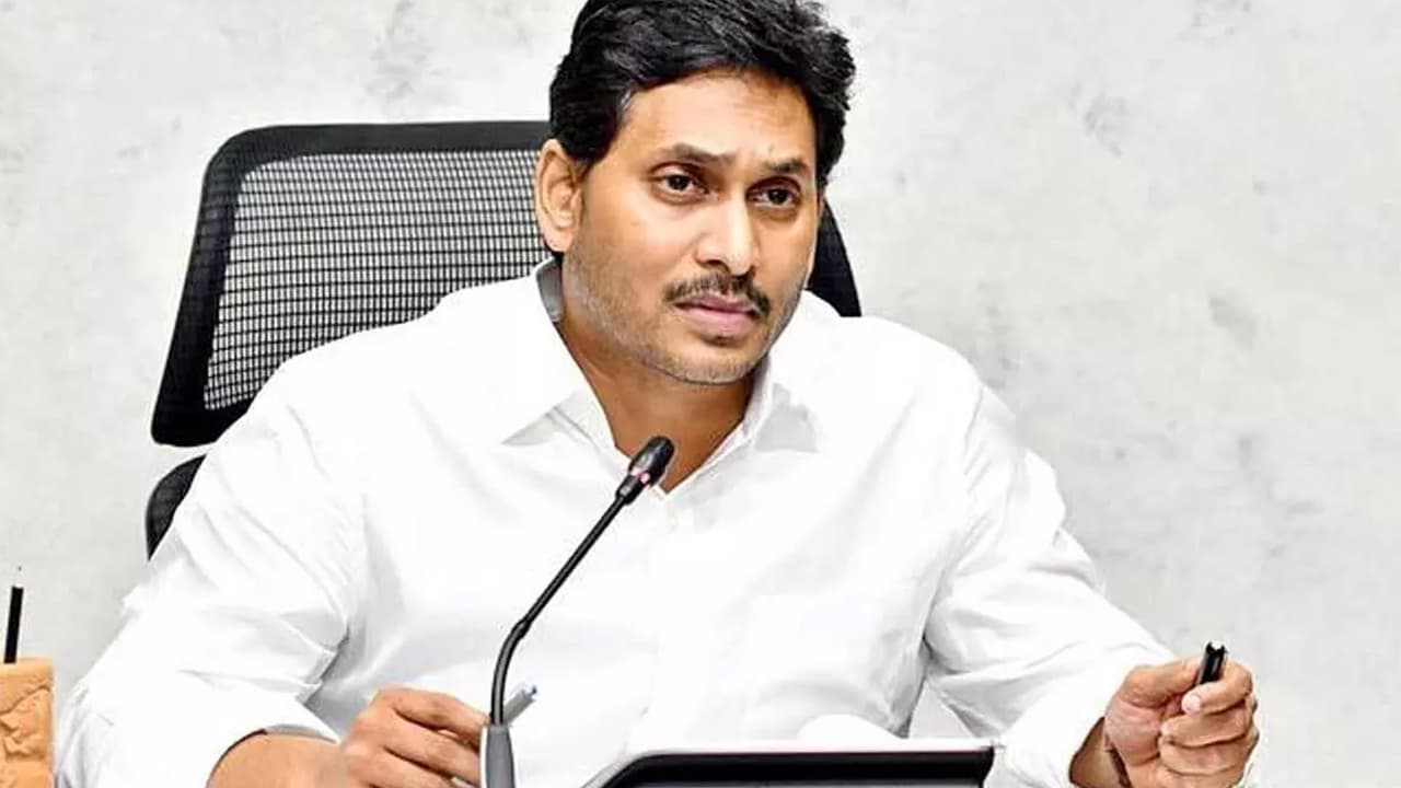 గూగుల్ డేటా సెంటర్పై కీలక కామెంట్స్ గూగుల్ డేటా సెంటర్పై కీలక కామెంట్స్