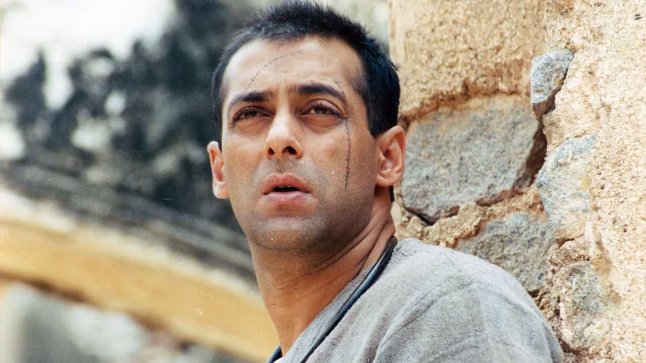 जे मी केलंच नाही, ते माझ्या नावानं.... सलमान खानच्या वक्तव्यानं इंडस्ट्रीत उडाली खळबळ जे मी केलंच नाही, ते माझ्या नावानं.... सलमान खानच्या वक्तव्यानं इंडस्ट्रीत उडाली खळबळ