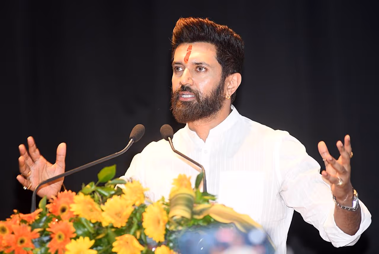  चित्रपट फ्लॉप झाला, अपमान सहन केला आणि आता झाला केंद्रीय मंत्री, नाव ऐकून म्हणाल गड्या नशीब घेऊन आलास 